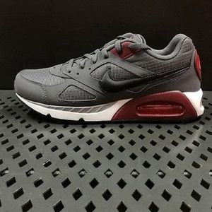 Nike Men’s Air Max sneakers gray/red